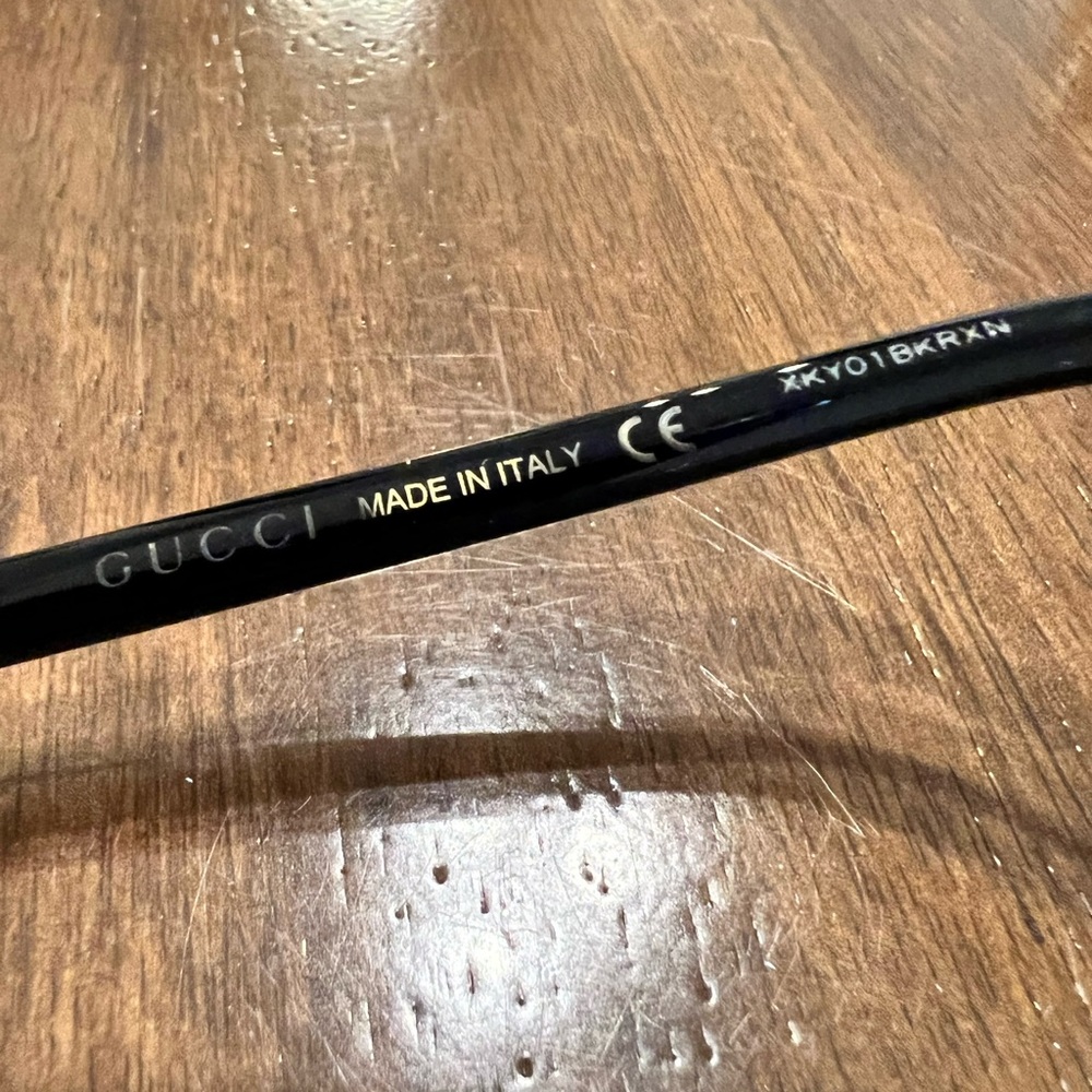 Gucci Sunglasses - Picture 4 of 6
